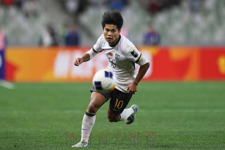 国少前腰蒯纪闻继续“向前突进” 国少前腰蒯纪闻继续“向前突进”